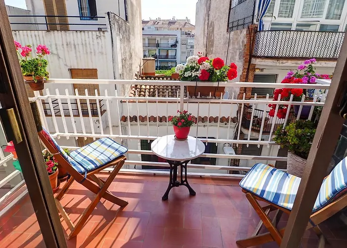 Aquarium By Hello Homes * Σίτζες